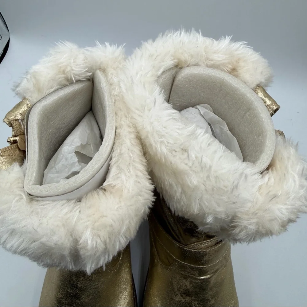 G by Guess Gold Metallic Faux Fur Fold Over Winter Boots Women’s 6 NWOB